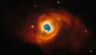 الصرخة الأخيرة لنجم محتضر.. «هابل» يوثق مشهد وداع كوني