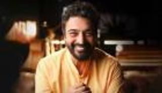 وسامة نجل حميد الشاعري تلفت الأنظار