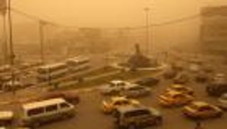 1500 حالة اختناق في وسط وجنوب العراق جرّاء عاصفة رملية