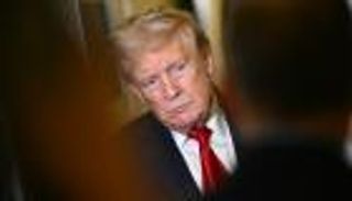 «معاداة السامية» سلاح ترامب الجديد.. هل يدفع اليهود الثمن؟