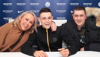 فيل فودين ووالدته