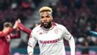 سقط من الطابق 11.. وفاة «مؤلمة» للاعب الشباب السابق