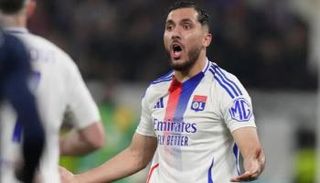 ريان شرقي لاعب ليون