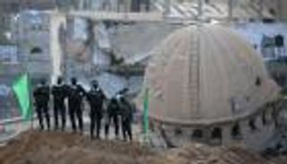 إسرائيل تقطع شريان حماس بغزة.. رواتب متوقفة ونفوذ يتآكل