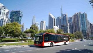 تشغيل تجريبي لحافلة كهربائية في دبي