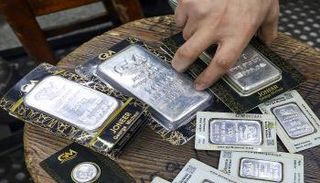 أوقية من الفضة - رويترز