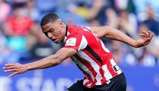 النجم المغربي مروان سنادي