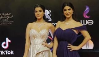 نورهان منصور وتوأمها رانيا