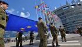 هياكل دفاعية جديدة.. أوروبا تراوغ ظل أمريكا