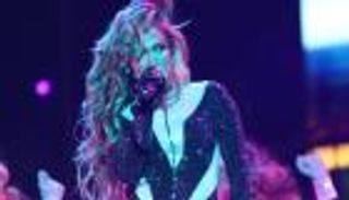 حفل جينيفر لوبيز في جدة.. حضور لافت على مضمار الفورمولا 1 وحفل غنائي عالمي