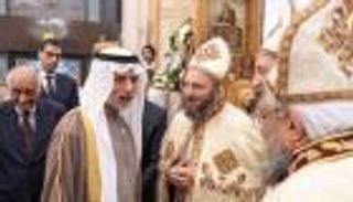 نهيان بن مبارك يحضر احتفالات عيد القيامة في الكنيسة القبطية الأرثوذكسية المصرية بأبوظبي
