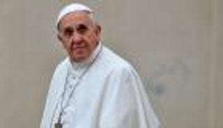 لم يغادر موقعه حتى النهاية.. لحظات مؤثرة تسبق رحيل البابا فرنسيس في عيد القيامة