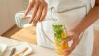 وصفات ديتوكس خفيفة بعد تناول أكلات شم النسيم.. توازن صحي بعد الاحتفال