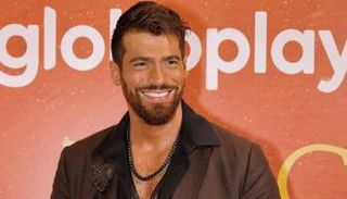 النجم التركي جان يامان