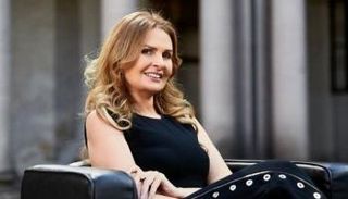 النجمة المصرية يسرا 