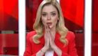 صمود مدهش لمذيعة تركية أثناء زلزال إسطنبول (فيديو)
