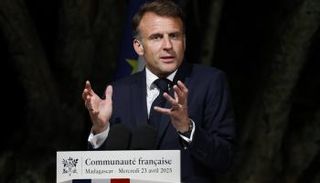 من زيارة ماكرون لمدغشقر