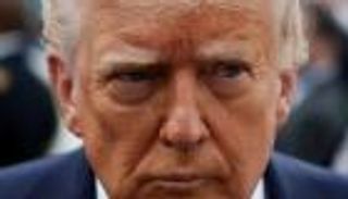 ترامب لا يملك رفاهية عزل الصين.. 3 مخاطر تكبل الاقتصاد الأمريكي