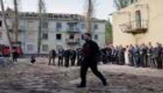 حرب أوكرانيا.. كييف تلمح لـ«تنازلات» في خطة «ملغومة» بالعقبات