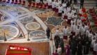 تفاصيل مراسم جنازة البابا فرنسيس..  موكب تاريخي يعيد ذاكرة الإمبراطورية