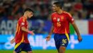 بسبب رودري.. بيدري يحلم بالكرة الذهبية