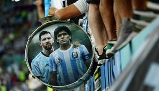 دييغو مارادونا وليونيل ميسي