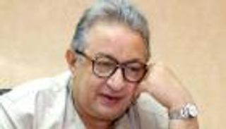 مي نور الشريف تحتفل بذكرى ميلاد والدها الراحل بكلمات مؤثرة 