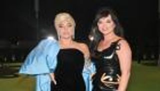 كاتي بيري تحتفل بحفل ليدي غاغا وتبعث لها رسالة مليئة بالمحبة