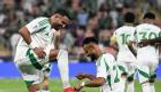 محرز يصنع ببطولته المفضلة.. الأهلي يضرب الهلال بهدفين في نصف ساعة