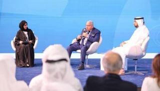 جانب من الندوة 