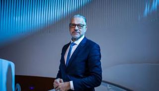 يوزف أشباخر، مدير وكالة الفضاء الأوروبية