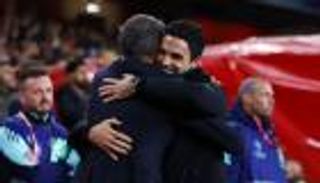 عدد مزايا أرسنال.. لماذا يخشى إنريكي من تلميذه أرتيتا؟