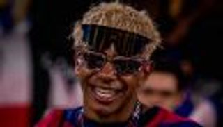 يامال يُشعل المقارنة مع ميسي: «لا أشعر بالضغط»