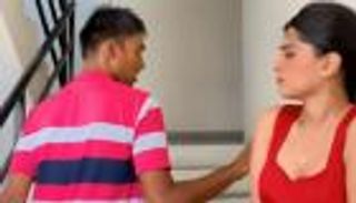 صفعة على وجه متحرش.. مؤثرة هندية تثير ضجة برد فعلها الجريء