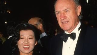 جين هاكمان وزوجته