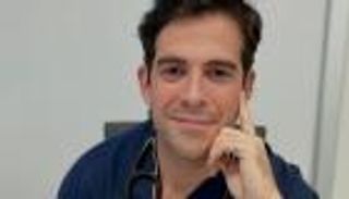 اشربه صباحا فقط.. طبيب يكشف عن مشروب يطيل العمر حتى 100 سنة