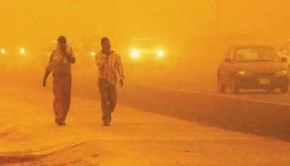 عاصفة خماسينية تضرب مصر.