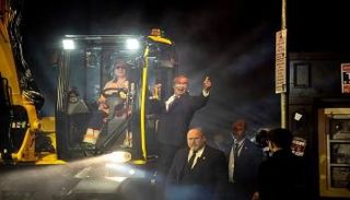 نايغل فاراغ في أحد مؤتمراته 