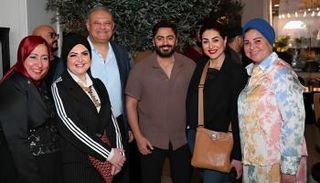 نجوم الفن في حفل تجهيز 200 عروسة