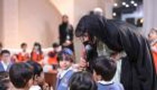 «خراريف ذاكرة الحكاية».. مجلس إماراتي تقليدي بمعرض أبوظبي للكتاب