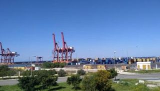 ميناء اللاذقية