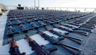 شحنة أسلحة حوثية ضبطتها القوات الأمريكية - أرشيفية