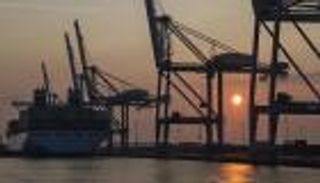 الدنمارك تستعد لحرب مجهولة.. مليار دولار لتأمين أساطيل السفن