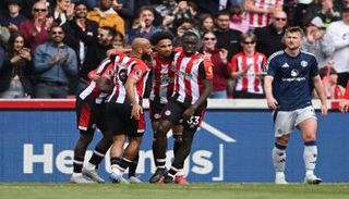 جانب من مباراة برينتفورد ومانشستر يونايتد