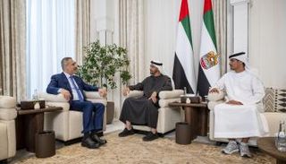 الشيخ محمد بن زايد آل نهيان مع وزير الخارجية التركي