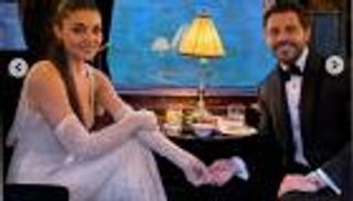 هاندا أرتشيل تستعرض لحظاتها الرومانسية مع حبيبها هاكان صابانجي في صور جديدة