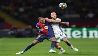 جانب من مباراة برشلونة وإنتر ميلان