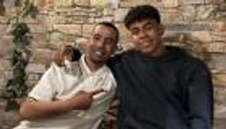 رغم موقعة إنتر وبرشلونة.. بث مباشر غريب من والد لامين يامال (فيديو)