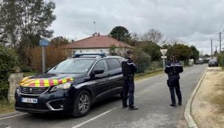 عناصر الشرطة الفرنسية