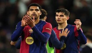 رونالد أراوخو مدافع برشلونة